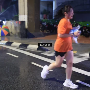 Runner Photo 7926980
