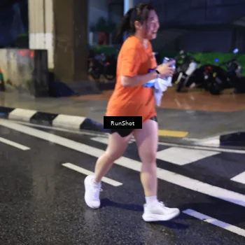 Runner Photo 7926990