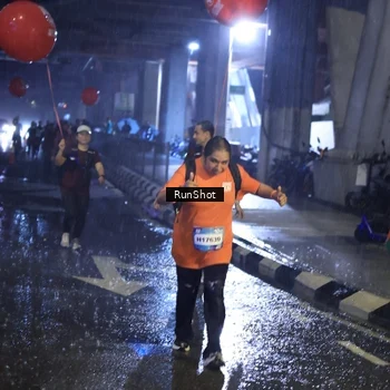 Runner Photo 7927007
