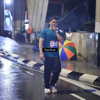 Runner Photo 7927019