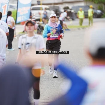 Runner Photo 7927021