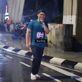 Runner Photo 7927033