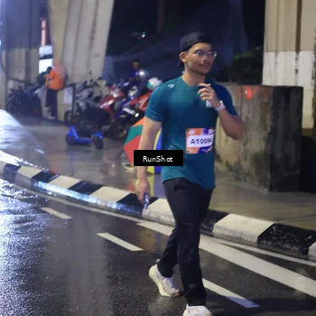 Runner Photo 7927036