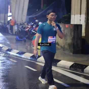 Runner Photo 7927037