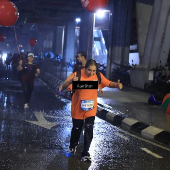 Runner Photo 7927041