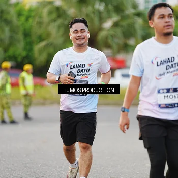 Runner Photo 7927047