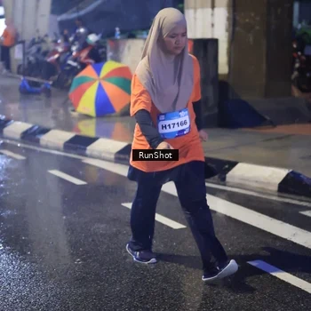 Runner Photo 7927112
