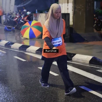 Runner Photo 7927114