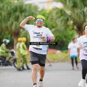 Runner Photo 7927122