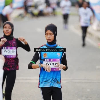 Runner Photo 7927140