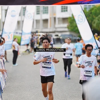 Runner Photo 7927171
