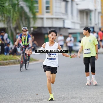 Runner Photo 7927176