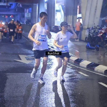 Runner Photo 7927222