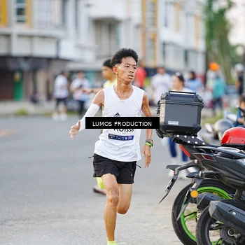 Runner Photo 7927234
