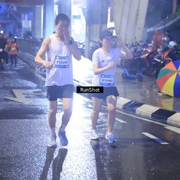 Runner Photo 7927239
