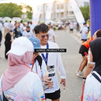 Runner Photo 7927256