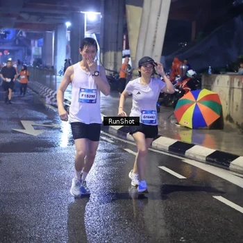 Runner Photo 7927258