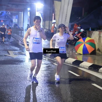 Runner Photo 7927261