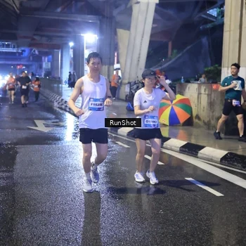 Runner Photo 7927274