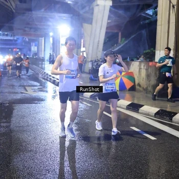 Runner Photo 7927281