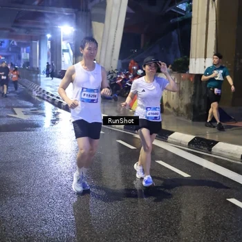Runner Photo 7927295
