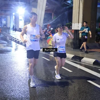 Runner Photo 7927300