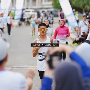 Runner Photo 7927302