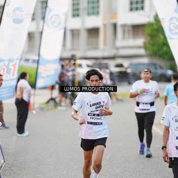 Runner Photo 7927303