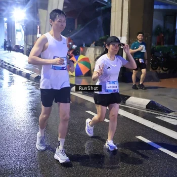 Runner Photo 7927318