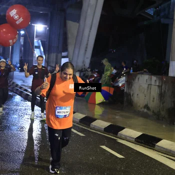 Runner Photo 7927329