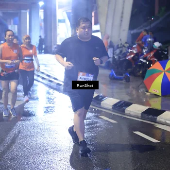 Runner Photo 7927335