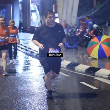 Runner Photo 7927341