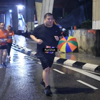 Runner Photo 7927358