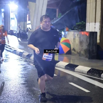 Runner Photo 7927363