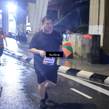 Runner Photo 7927365
