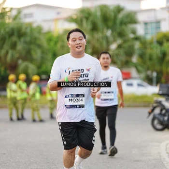 Runner Photo 7927366
