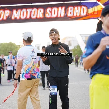 Runner Photo 7927375