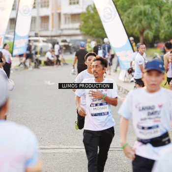 Runner Photo 7927383