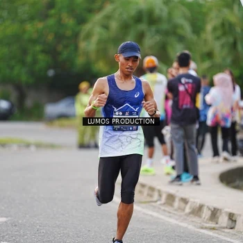 Runner Photo 7927404