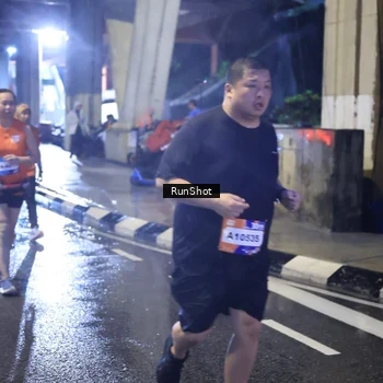 Runner Photo 7927410