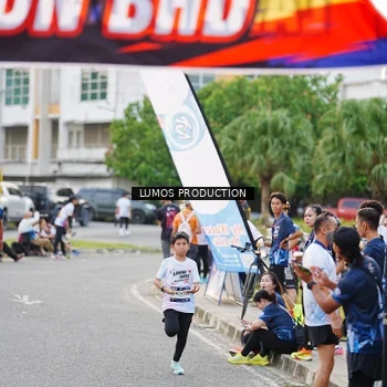 Runner Photo 7927415