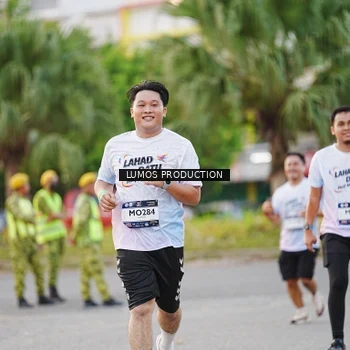 Runner Photo 7927421
