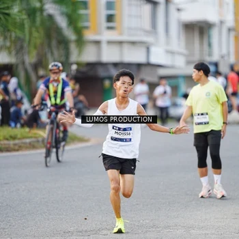 Runner Photo 7927430