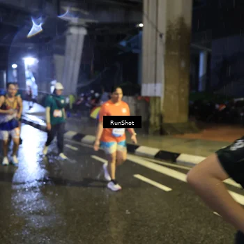 Runner Photo 7927440