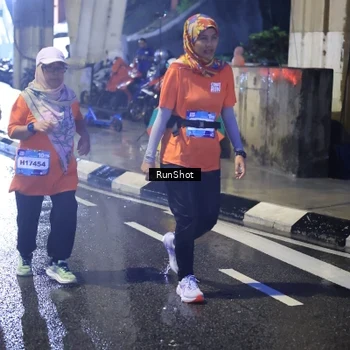 Runner Photo 7927472