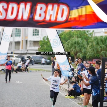 Runner Photo 7927487