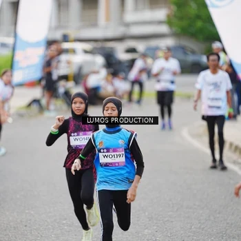 Runner Photo 7927501
