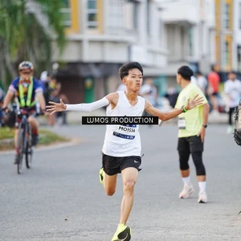 Runner Photo 7927513