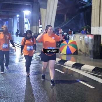 Runner Photo 7927535