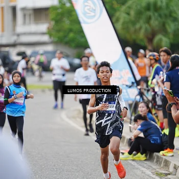 Runner Photo 7927555